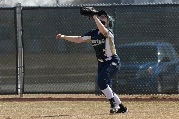 Softball Swept by Pointers in Thursday Twin Bill
